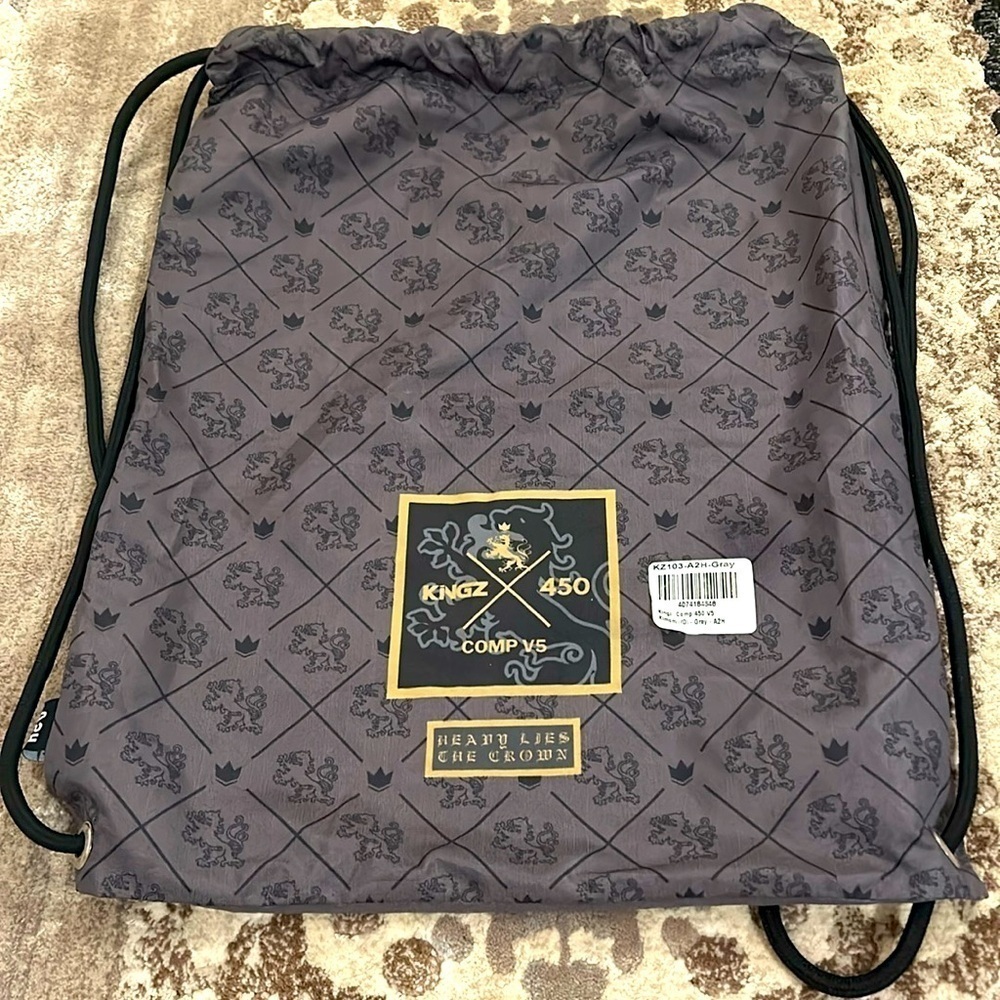 💥2/$10 Kingz 450 Kimono Gray Drawstring backpack Heavy Lies the Crown